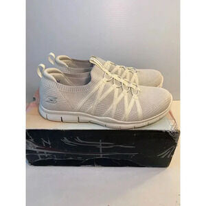 .223 NEW! Skechers Chic Newness, Off White-US 8.5 Womens